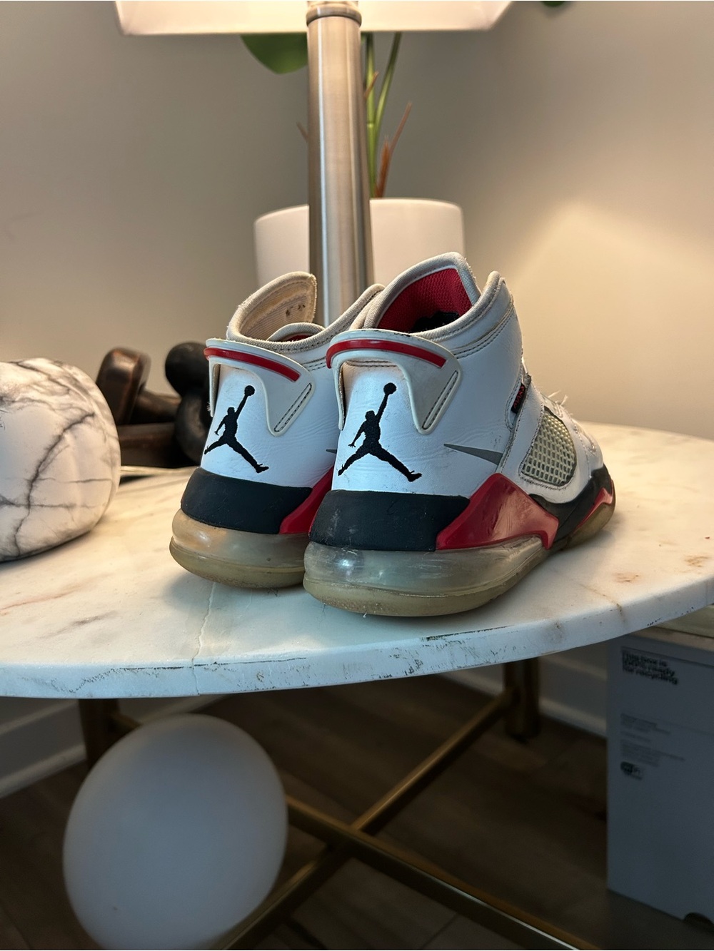 2019
Air Jordan Mars 270 'Fire Red' SZ .6.5Y - Picture 2 of 11